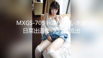 气质性感LO裙女秘书穿着油亮丝袜来上班掀起性感包臀裙后入她的蜜桃小翘臀