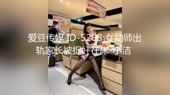 【极品淫骚御姐自慰大量喷水】道具大屌吸在镜子上，粉穴骑乘深插，揉搓阴蒂高潮浪叫，水喷的一地，多种道具轮番上