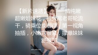 游乐场全景偷拍多位年轻美女的极品嫩鲍 (9)