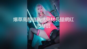 #直播_新人下海红唇美女！外表甜美骚的很！开档黑丝翘美臀，假屌骑坐抽插，自摸骚穴_