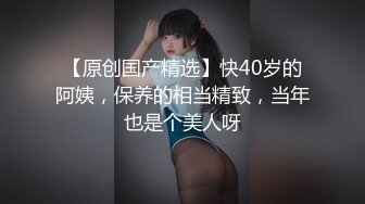 夜总会女厕蹲守偷白衣黑裤美女❤️诱人的美鲍一条细缝