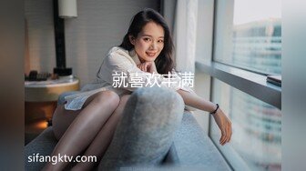  牛仔裤高跟鞋新人苗条御姐啪啪，腰细美臀特写深喉交，翘起屁股第一视角后入